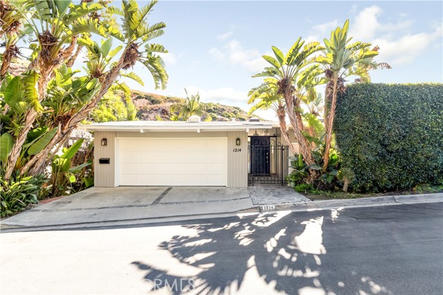 Detail Gallery Image 15 of 15 For 1214 Anacapa Way, Laguna Beach,  CA 92651 - 4 Beds | 3 Baths