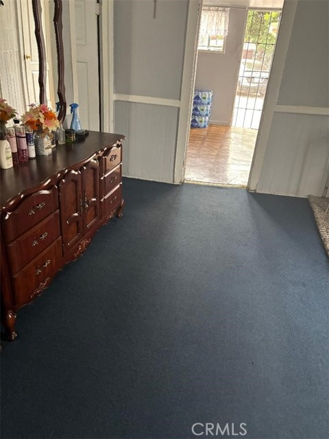 1220 1222 E 49th Street, Los Angeles CA: https://media.crmls.org/medias/07c9c4db-5e71-462b-a37a-b1bc464ed05a.jpg