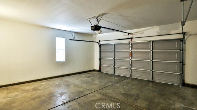 14412 Moon Valley Street, Victorville CA: https://media.crmls.org/medias/07c9e2bb-3f3a-4edc-9925-562590987a2d.jpg
