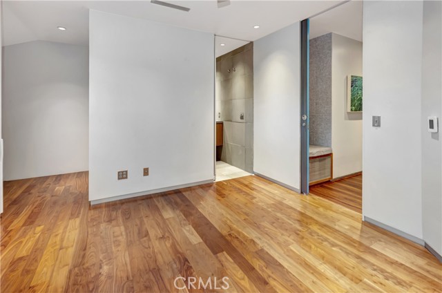 2nd mini suite with bath