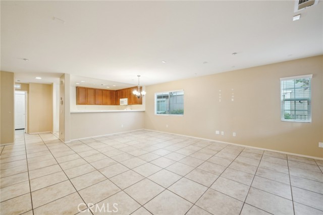 Detail Gallery Image 5 of 42 For 25888 Iris Ave #B,  Moreno Valley,  CA 92551 - 2 Beds | 2/1 Baths