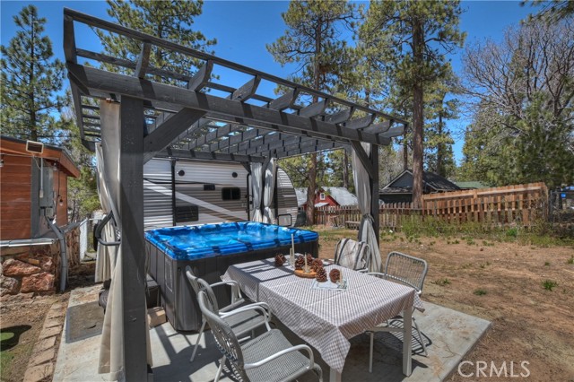 Detail Gallery Image 34 of 59 For 746 Talmadge Rd, Big Bear Lake,  CA 92315 - 3 Beds | 2/1 Baths