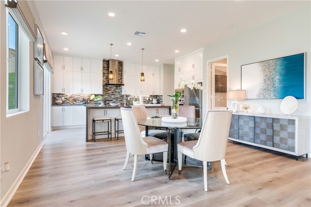 Detail Gallery Image 13 of 39 For 6509 Canyon Oaks Dr, Simi Valley,  CA 93063 - 5 Beds | 5/1 Baths