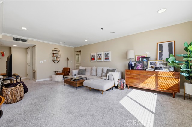 4501 Cedros Avenue, 330 photo 10