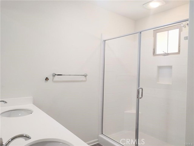 Detail Gallery Image 8 of 12 For 120 Nature Walk, Irvine,  CA 92618 - 2 Beds | 2 Baths