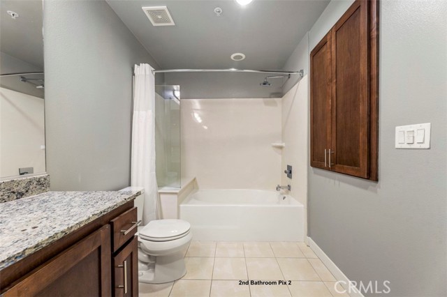 Detail Gallery Image 14 of 24 For 21301 Erwin St #516,  Woodland Hills,  CA 91367 - 2 Beds | 2 Baths