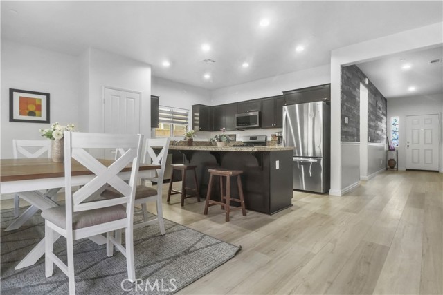 Detail Gallery Image 15 of 37 For 16768 Olive Tree, Fontana,  CA 92336 - 4 Beds | 3 Baths