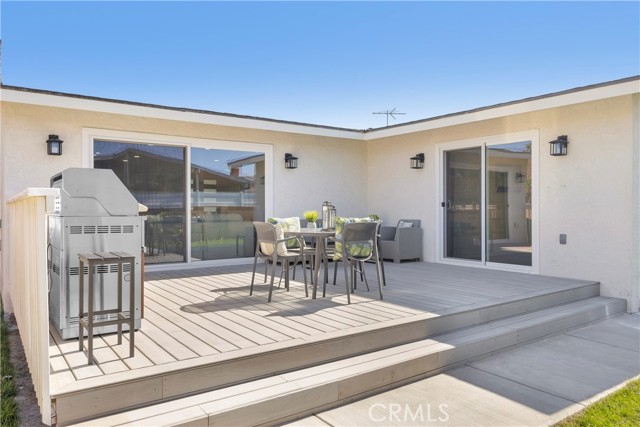 8381 E Blithedale Street, Long Beach CA: https://media.crmls.org/medias/07ce1758-de4e-4128-8615-fcb0a44a85cf.jpg