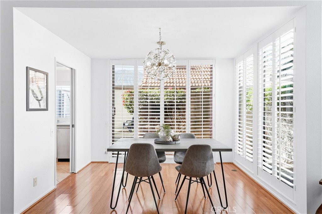 MLS #OC25270578 image #14