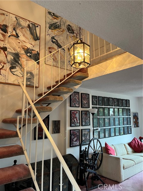 Detail Gallery Image 6 of 26 For 9826 Coral Cove Cir, Huntington Beach,  CA 92646 - 3 Beds | 1/1 Baths