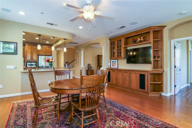 Detail Gallery Image 10 of 43 For 1336 Marseille Ln, Roseville,  CA 95747 - 3 Beds | 3 Baths