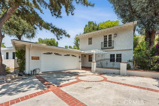 Detail Gallery Image 3 of 23 For 4950 Dunman Ave, Woodland Hills,  CA 91364 - 5 Beds | 3 Baths