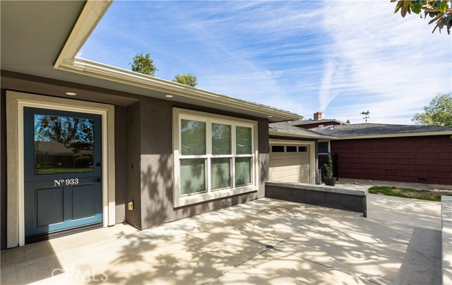 Detail Gallery Image 5 of 43 For 933 W Riviera Dr., Santa Ana,  CA 92705 - 3 Beds | 2/1 Baths