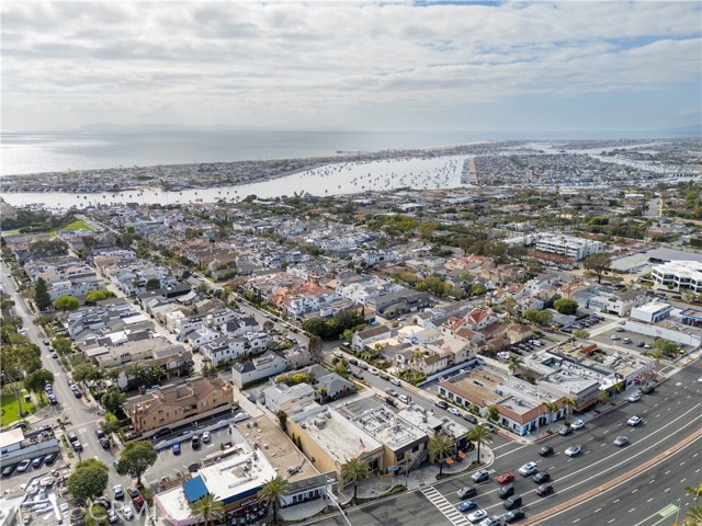 Detail Gallery Image 42 of 45 For 707 Begonia Ave, Corona Del Mar,  CA 92625 - 5 Beds | 5/1 Baths