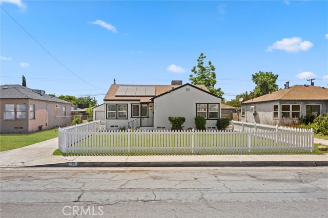 121 Myrtle Street, Bakersfield CA: https://media.crmls.org/medias/07d0b1ff-b309-45da-81fd-bf50b4390fcc.jpg