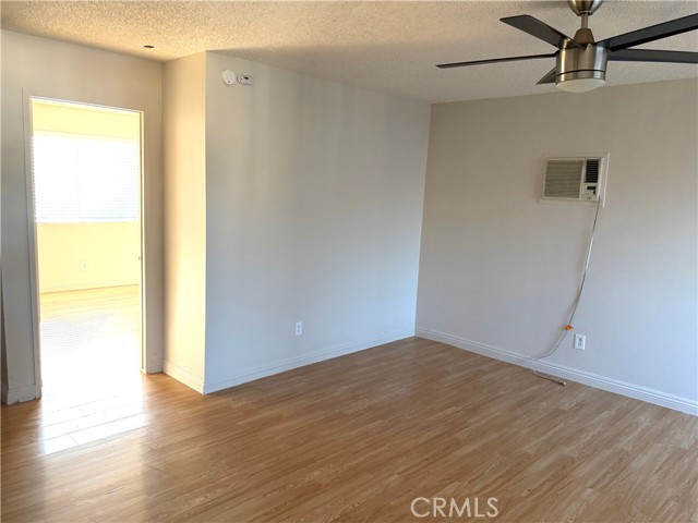 Detail Gallery Image 6 of 16 For 814 E Erna Ave #B,  La Habra,  CA 90631 - 3 Beds | 2 Baths