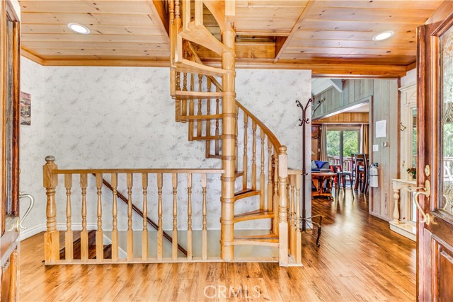 27945 Lakes Edge, Lake Arrowhead, CA 92352