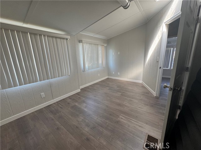 8819 Park, Bellflower CA: https://media.crmls.org/medias/07d2a2b9-ddc1-40d9-b942-d15371a99ecb.jpg