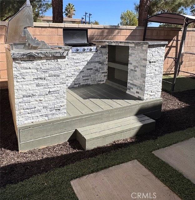 Detail Gallery Image 6 of 6 For 3120 Sand Pine Trl, Hemet,  CA 92545 - 5 Beds | 3/1 Baths