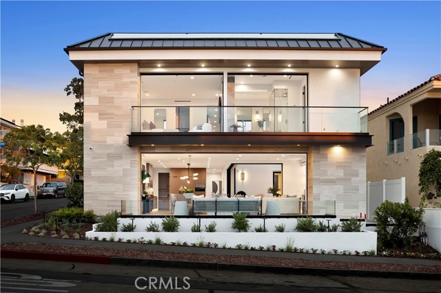 220 Carnation Ave., Corona del Mar CA: https://media.crmls.org/medias/07d3a27a-ceb2-4c41-b1f8-0d56ebe4d038.jpg