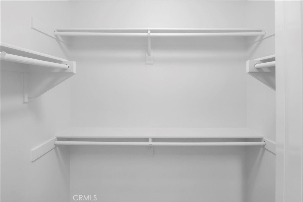 https://media.crmls.org/medias/07d4de08-d381-4b5a-840b-85f8f255fadc.jpg?preset=X-Large