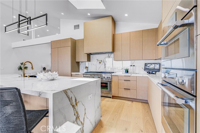 4609 Paseo De Las Tortugas, Torrance CA: https://media.crmls.org/medias/07d54320-c6b8-4ecc-be46-48e63c062f35.jpg