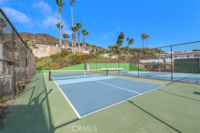 Detail Gallery Image 53 of 67 For 11770 Pacific Coast #N,  Malibu,  CA 90265 - 3 Beds | 3/1 Baths