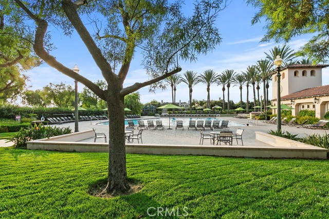 17 Crescent City, Irvine CA: https://media.crmls.org/medias/07d59476-40c2-4cd7-afc9-2358df5058bc.jpg