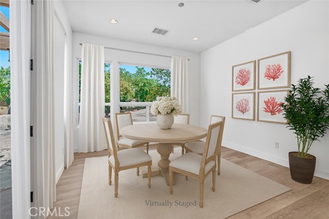 10102 Lace Cascade Court, Bakersfield CA: https://media.crmls.org/medias/07d5a5e9-aef4-486c-b2d5-dd754f9ae8e8.jpg