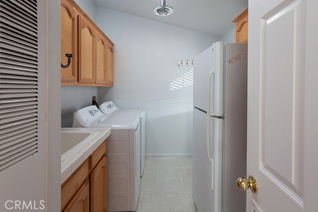 Detail Gallery Image 8 of 16 For 21208 Blue Curl Way #1,  Canyon Country,  CA 91351 - 3 Beds | 2 Baths