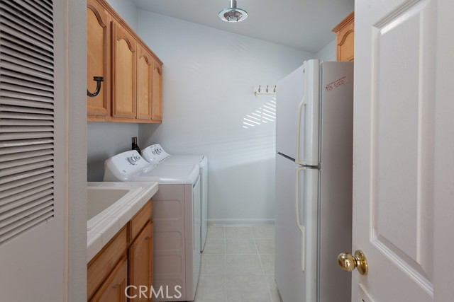 Detail Gallery Image 8 of 16 For 21208 Blue Curl Way #1,  Canyon Country,  CA 91351 - 3 Beds | 2 Baths