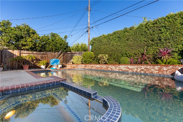 Detail Gallery Image 38 of 39 For 2952 Pemba Dr, Costa Mesa,  CA 92626 - 3 Beds | 2 Baths