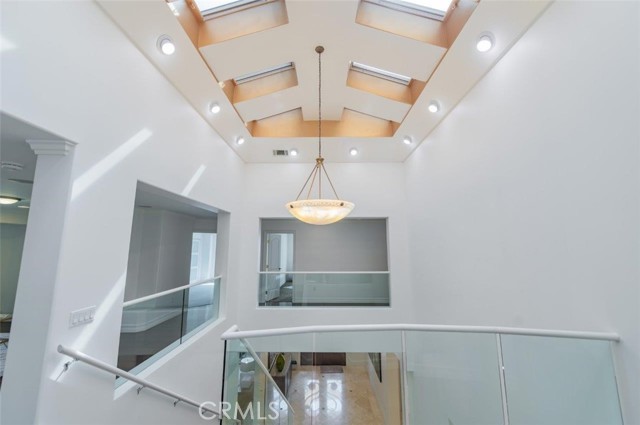 801 S Michillinda Avenue, Pasadena CA: https://media.crmls.org/medias/07d65d04-92f0-449c-a7bf-fed8c64722fb.jpg