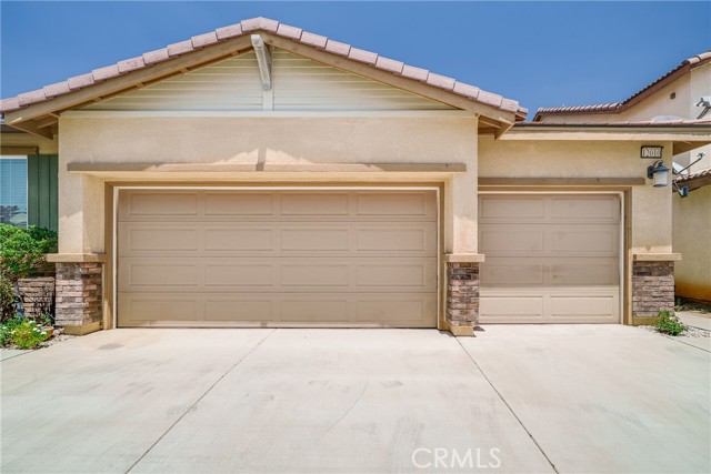 12010 Santiam Court, Jurupa Valley CA: https://media.crmls.org/medias/07d683a7-b254-40bb-8220-c333f2aa9f1a.jpg