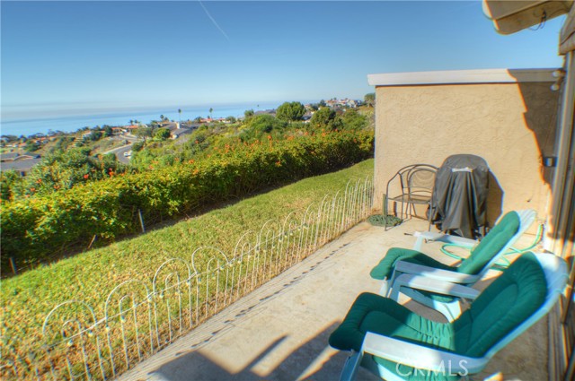 Detail Gallery Image 3 of 41 For 146 Avenida Baja, San Clemente,  CA 92672 - 2 Beds | 1/1 Baths