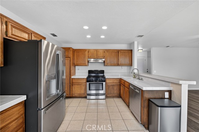 Image 19 of 68 For 22425 Shore View Court