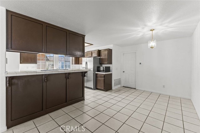 Detail Gallery Image 25 of 53 For 57088 Millstone Dr, Yucca Valley,  CA 92284 - 5 Beds | 3 Baths