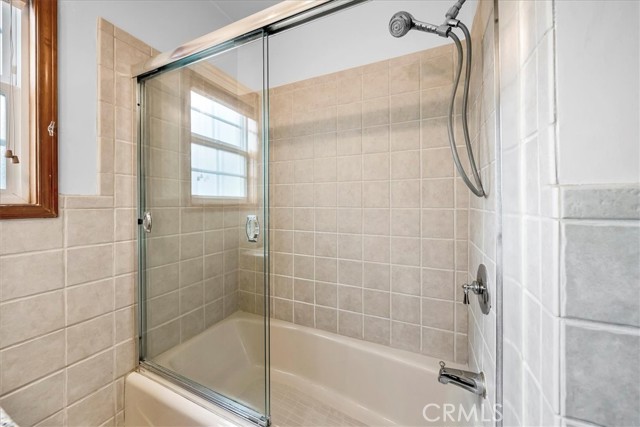 1601 18th Street, Manhattan Beach, California 90266, 3 Bedrooms Bedrooms, ,1 BathroomBathrooms,Residential,Sold,18th,SB21241206