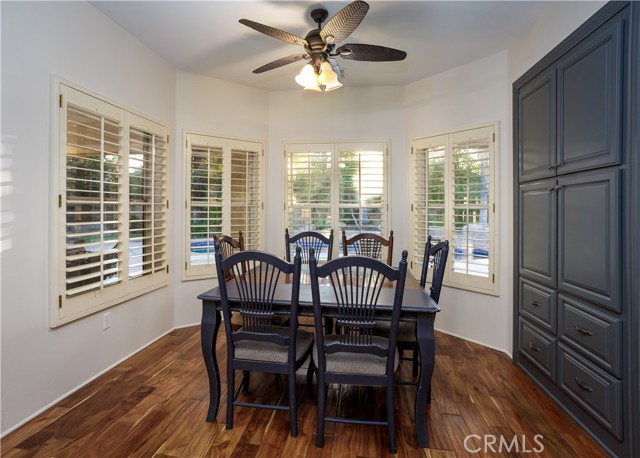 Detail Gallery Image 4 of 26 For 1509 Calle Castana, Bakersfield,  CA 93309 - 4 Beds | 2/1 Baths