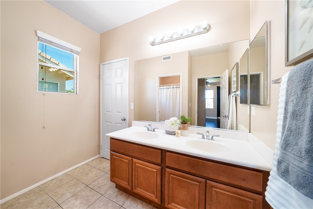 Detail Gallery Image 31 of 42 For 7230 Cottage Grove Dr, Corona,  CA 92880 - 5 Beds | 4/1 Baths