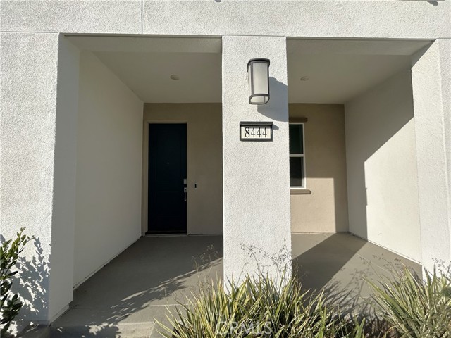 Detail Gallery Image 2 of 34 For 8444 Milk Thistle Ln, Chino,  CA 91708 - 4 Beds | 4 Baths