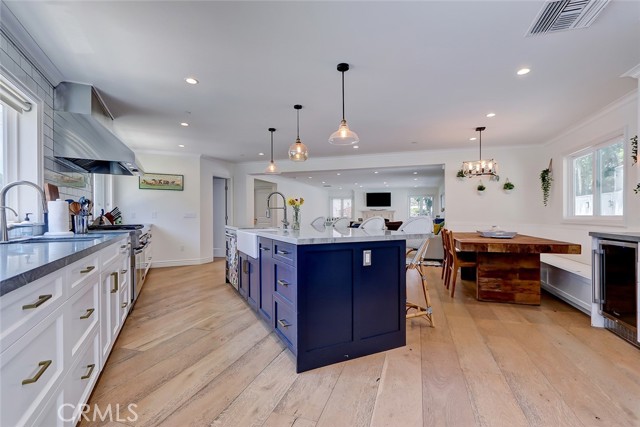 2615 Valley Drive, Manhattan Beach, California 90266, 5 Bedrooms Bedrooms, ,4 BathroomsBathrooms,Residential,Sold,Valley,SB22170134