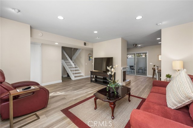 Image 7 of 46 For 6889 Danvers Drive