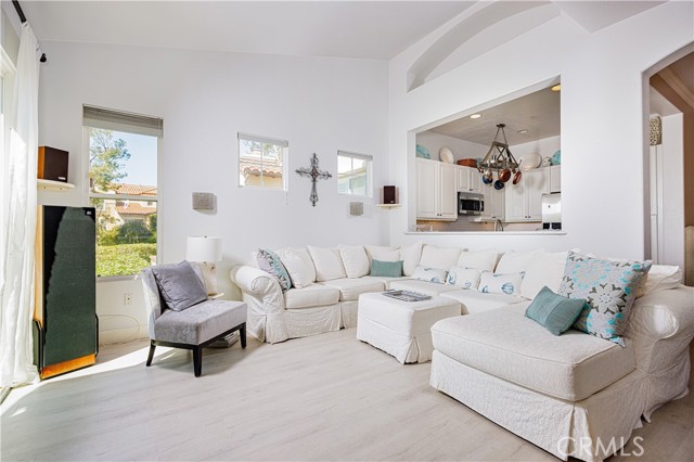 Detail Gallery Image 3 of 22 For 15 Tivoli Ct, Newport Coast,  CA 92657 - 2 Beds | 2 Baths