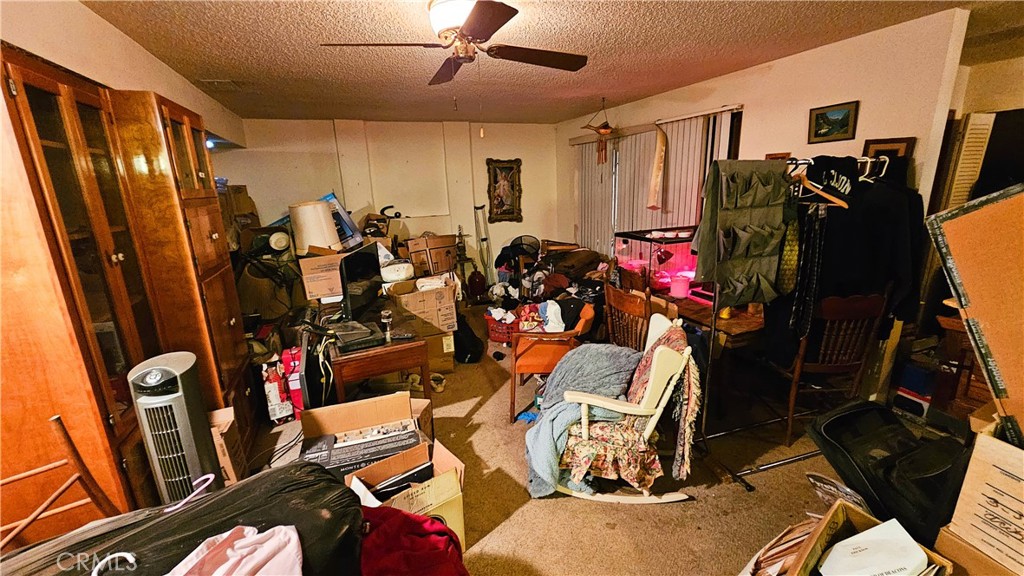 https://media.crmls.org/medias/07d8c6c5-0454-4553-9809-1488fe600ec6.jpg?preset=X-Large