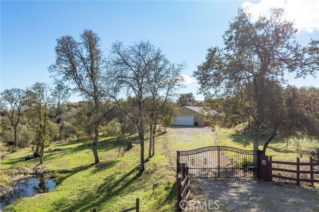 Detail Gallery Image 3 of 75 For 30301 Longview Ln, Coarsegold,  CA 93614 - 3 Beds | 2 Baths