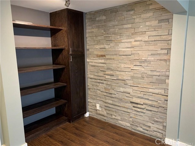 Detail Gallery Image 6 of 31 For 15425 Sherman Way #217,  Van Nuys,  CA 91406 - 1 Beds | 1 Baths