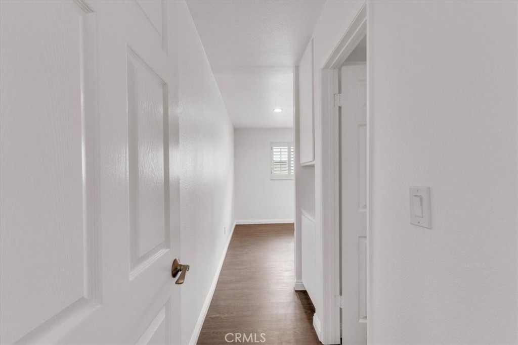 https://media.crmls.org/medias/07da5da9-8c99-4645-b35c-46c0a2951608.jpg?preset=X-Large