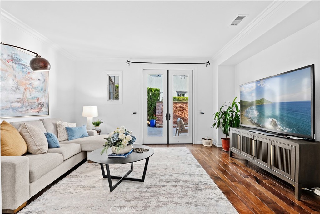 MLS #OC25253669 image #15