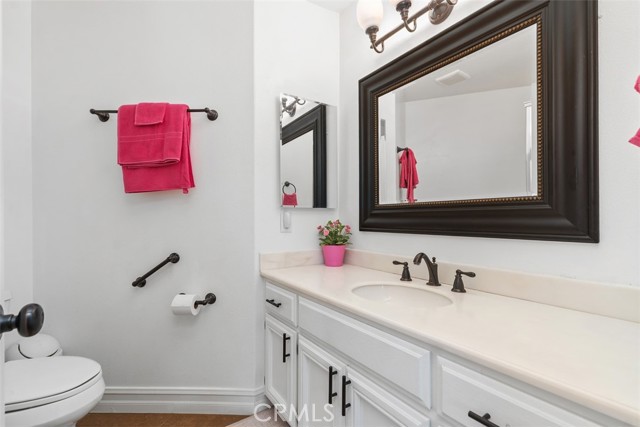 Detail Gallery Image 36 of 58 For 39 Highpoint, Rancho Santa Margarita,  CA 92679 - 4 Beds | 3/1 Baths